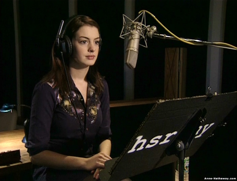 Anne Hathaway 20.jpg