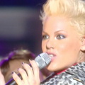1246324471 pink-im-not-dead-live-from-wembley-arena-720p