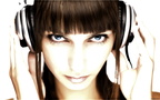 headphones-brunettes-women-blue-eyes-headphones-girl-faces-1920x1200-hd-wallpaper