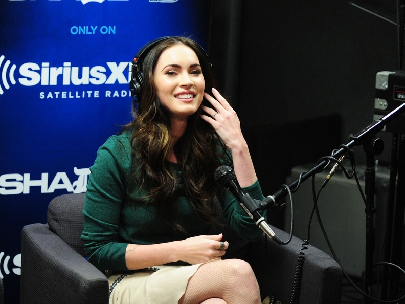 Megan-Fox-visits-SiriusXM-radio-in-NY-026