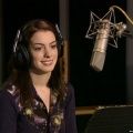 Anne Hathaway 09