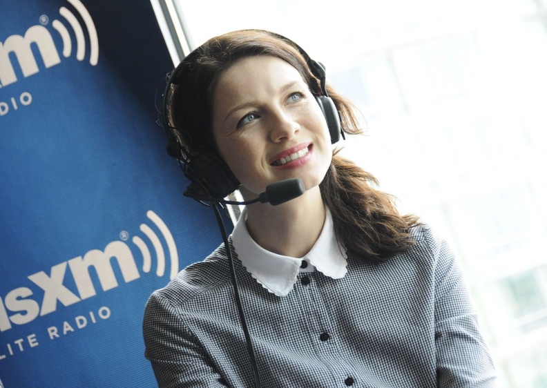 caitriona-balfe-siriusxm-s-entertainment-weekly-broadcast-2015-comic-con-in-san-diego 1