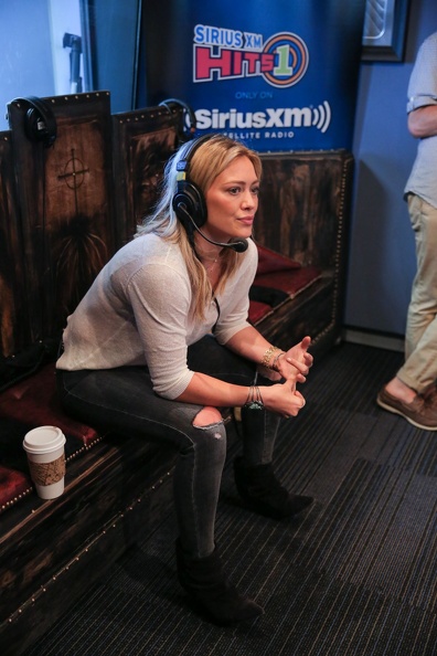 hilary-duff-siriusxm-hits-1-s-the-morning-mash-up-broadcast-in-los-angeles_9.jpg