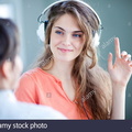 woman-undergoing-pure-tone-audiometry-test-E5RNC6