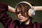 135613-headphones-news-bang-olufsen-beoplay-h7-wireless-headphones-cut-the-wires-but-not-the-class-image1-FoiuNJBrRh
