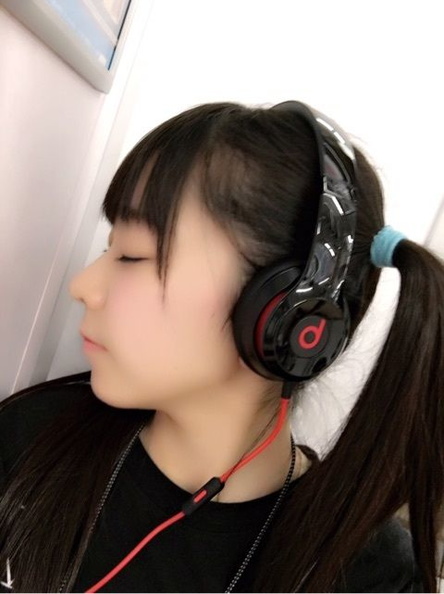 s.ameblo.jp -Powered-by-Ameba-headphones-beatsbydre652a854e935c3eb095d120268123c7d4.jpg