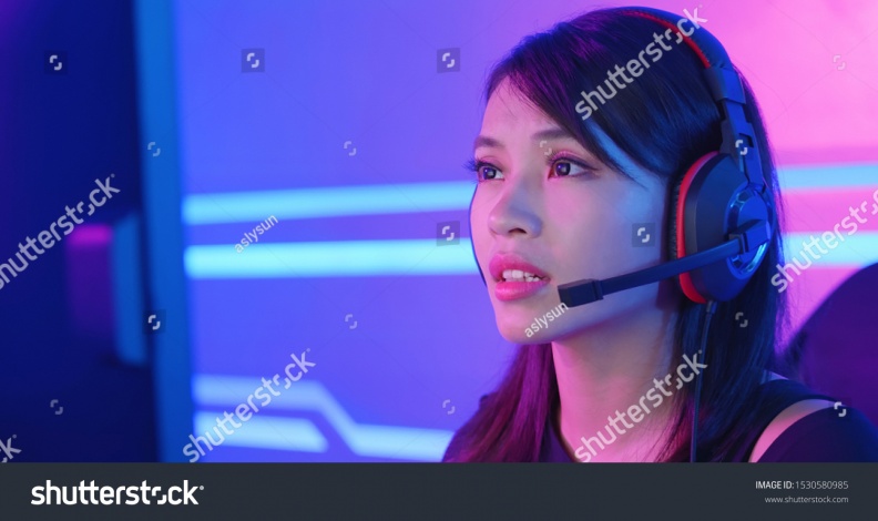 stock-photo-young-asian-pretty-pro-gamer-having-live-stream-and-playing-in-online-video-game-1530580985.jpg