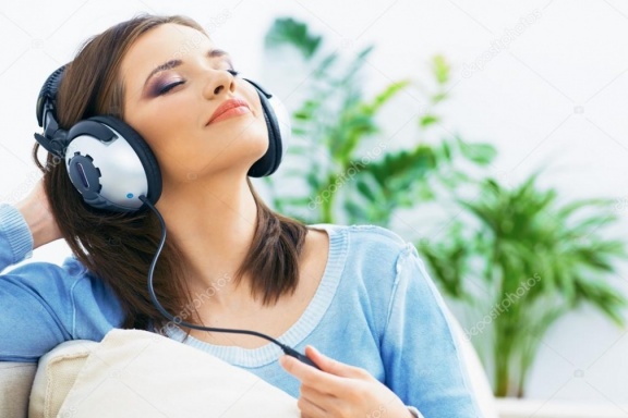 depositphotos 66375751-stock-photo-woman-listening-music