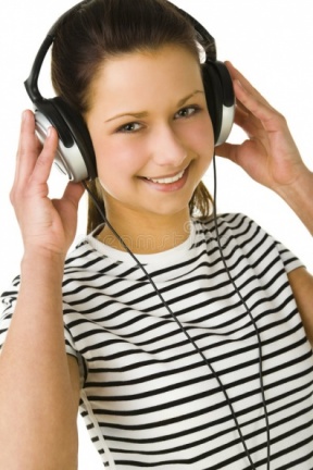 listening-to-music-4860893