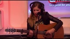 Bab - Anytime Soon (live bij Q) (c5qGaQrp7xo)