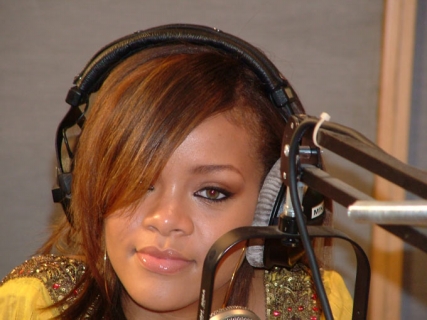 Rihanna1.jpg