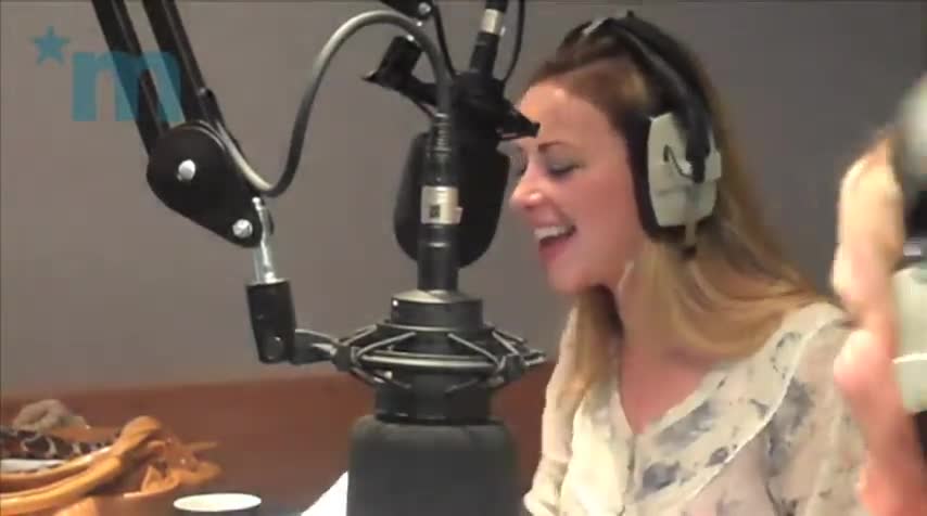 Mercia - Charlotte Church on The JD Show Part 1 (NSuZRvYST5o)
